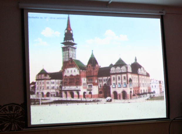 Održano predavanje "Sve što ste želeli da znate o prošlosti Subotice... Gradska kuća"