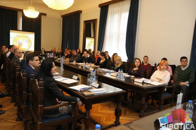 Službena upotreba mađarskog jezika na zadovoljavajućem nivou