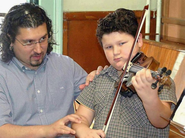 Uspeh mladog violiniste Kristijana Juhasa na Međunarodnom festivalu u Sremskoj Mitrovici