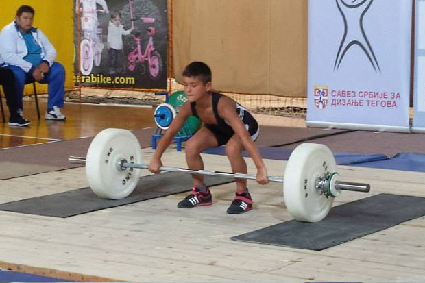 Dizači tegova Spartaka osvajači 30. Kupa Subotice, Ervin Rožnjik najbolji pojedinačno
