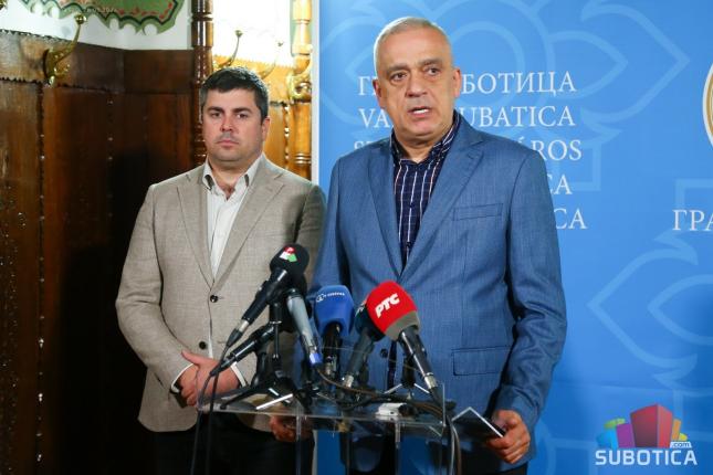 Subotica dobila veću količinu "plavih kanti", uskoro sređivanje Bikovačkog puta