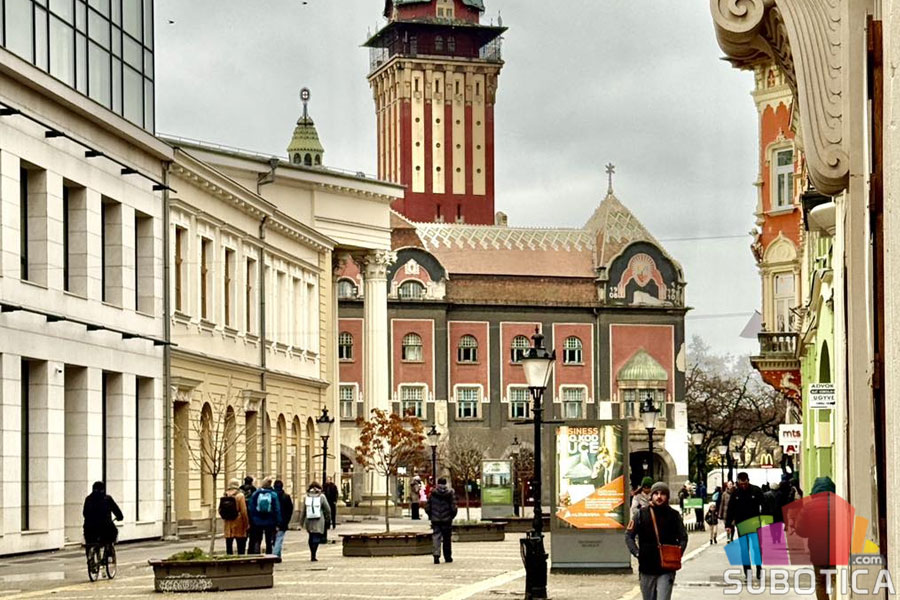 Salaši i seoska domaćinstva privlače sve više turista, za dalji razvoj kongresnog turizma u gradu nedostaju hotelski kapaciteti