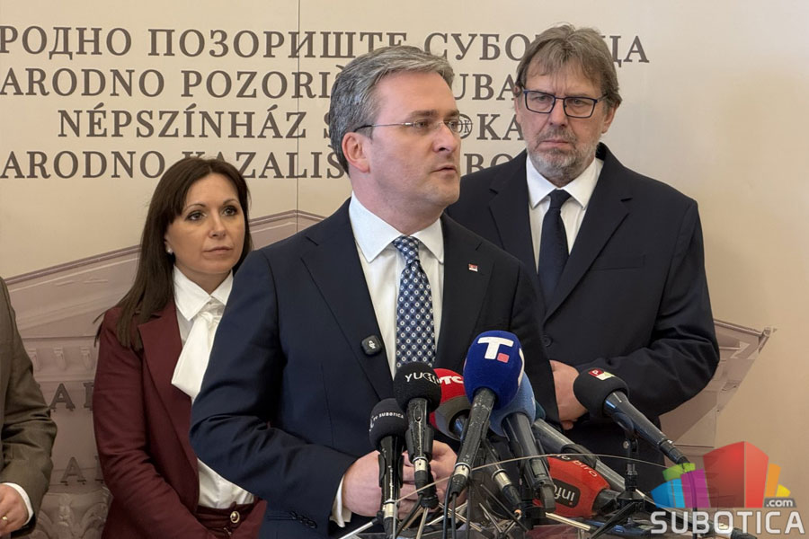 Otvorena zgrada Narodnog pozorišta - večeras premijera predstave "Sabirni centar"