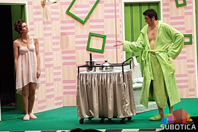 Predstava "2 u 1" oduševila subotičku publiku