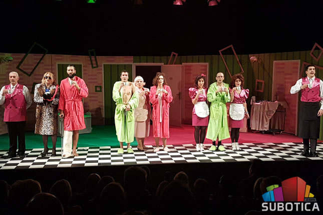 Predstava "2 u 1" oduševila subotičku publiku