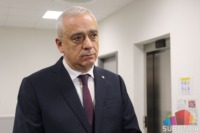 Gradonačelnik Bakić i ambasador EU Žiofre obišli fabriku "Bojsen"