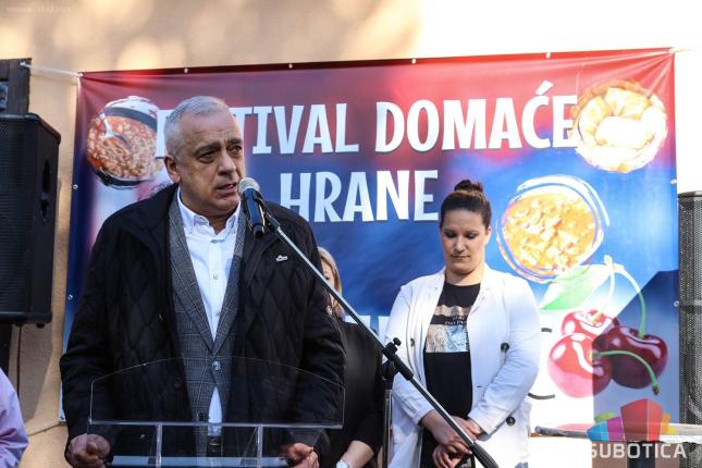 Festival domaće hrane u Višnjevcu - tražila se porcija više