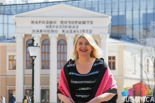 SUgrađani: Alenka Ponjavić Vojnić - "Ne možeš samo sesti pa se misliti! - ja sam to u muzici naučila"