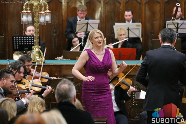 SUgrađani: Alenka Ponjavić Vojnić - "Ne možeš samo sesti pa se misliti! - ja sam to u muzici naučila"