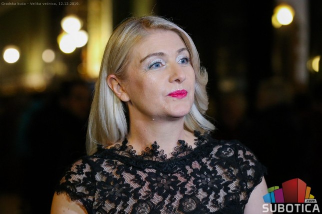 SUgrađani: Alenka Ponjavić Vojnić - "Ne možeš samo sesti pa se misliti! - ja sam to u muzici naučila"