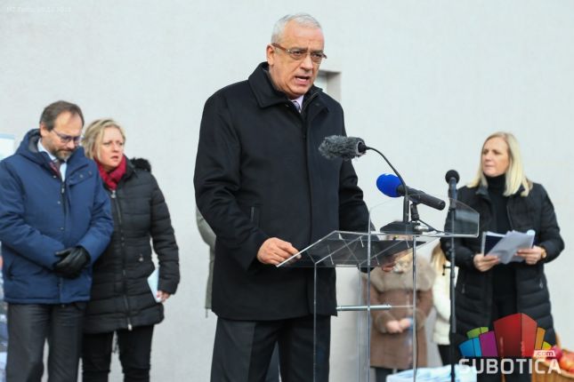 Podeljeni ključevi stanova za izbeglice