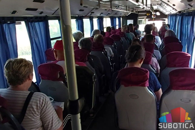 Proređeni polasci na prigradskim linijama izazvali nezadovoljstvo kod određenog broja putnika, Bajmočani najavljuju peticiju