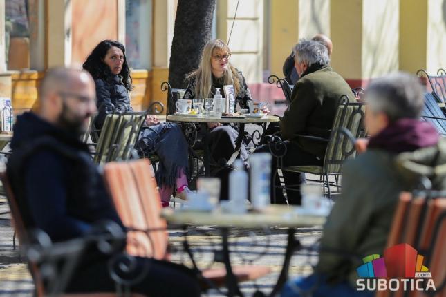 Ugostitelji prepušteni vremenskim prilikama