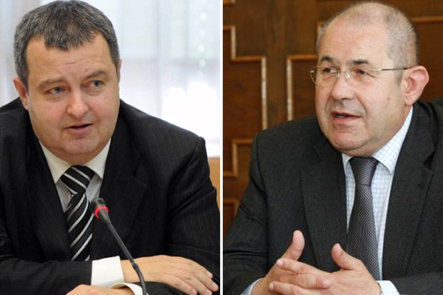 "Opsadno stanje" - dolazi Ivica, a ispred njega ide marica