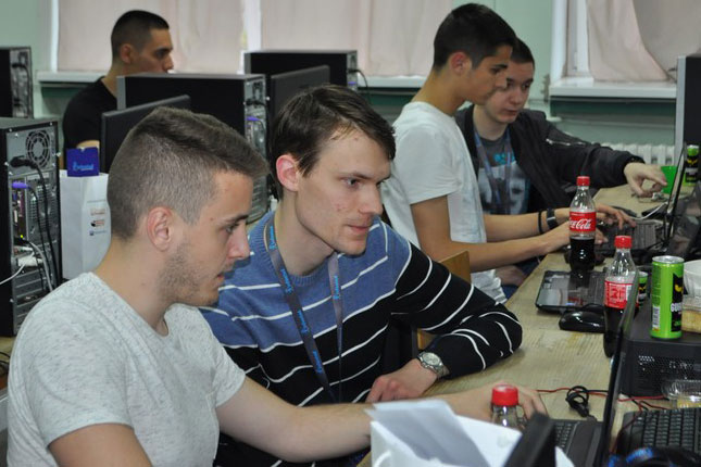 Održano "BizKod v2.0" takmičenje u programiranju