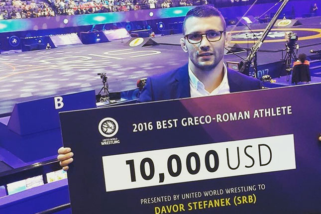 Davor Štefanek primio priznanje za najboljeg rvača sveta u 2016. godini