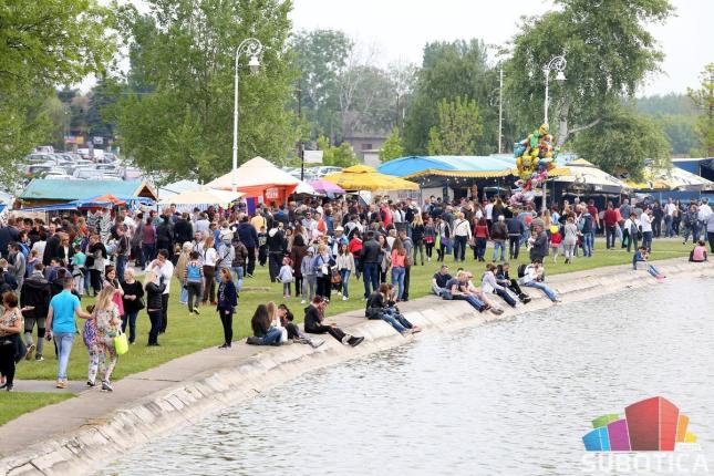 Prvomajski uranak na Paliću