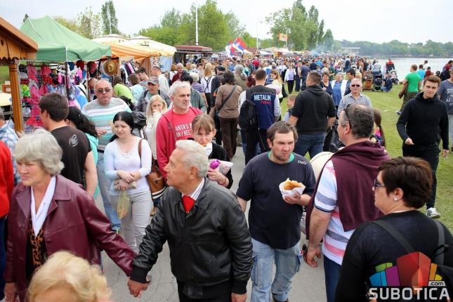 Prvomajski uranak na Paliću