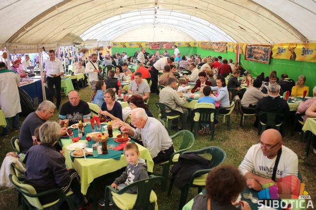 Prvomajski uranak na Paliću