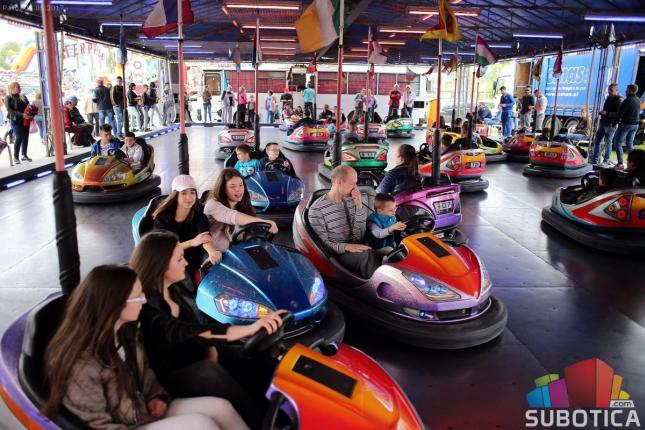 Prvomajski uranak na Paliću