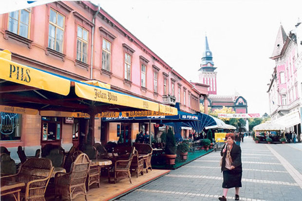 Otkriven deo fasade na Narodnom pozorištu