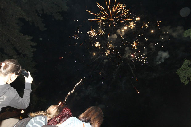 Uz svečani defile učesnika i vatromet spuštena zavesa na XIV Interetno festival