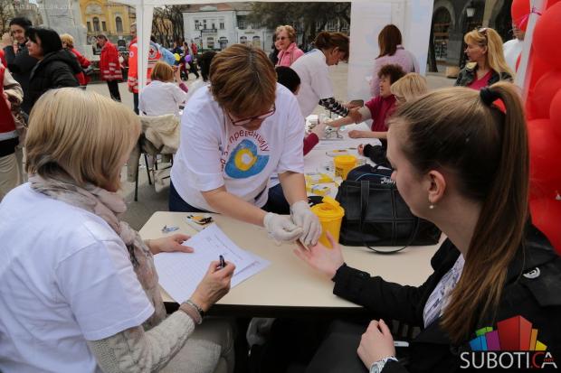 Crveni krst Svečanom akademijom završava obeležavanje 130 godina postojanja i delovanja