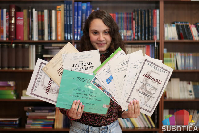 Oni dolaze: Marija Sabo, maturantkinja Osnovne škole "Matko Vuković"