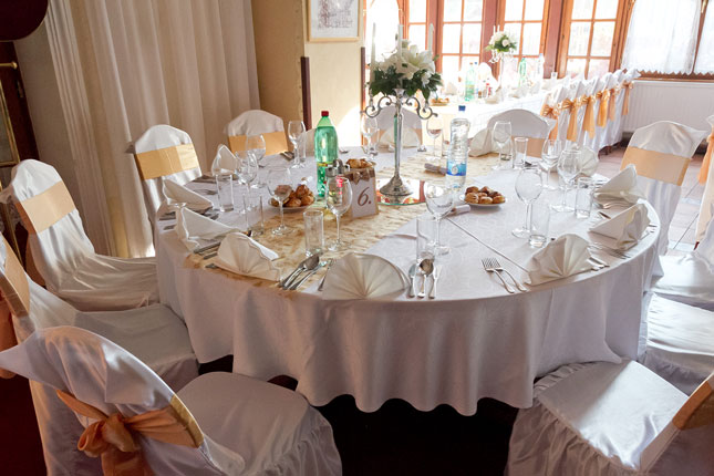 "Mala gostiona" nagrađuje poverenje mladenaca