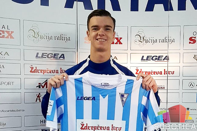 Fudbal: Spartak predstavio novajlije - Nikolu Furtulu i Andriju Rajovića