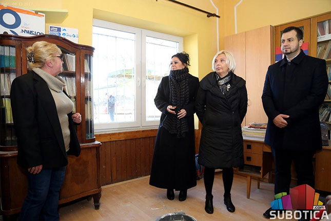 Započeto obnavljanje zgrade MZ Bački Vinogradi