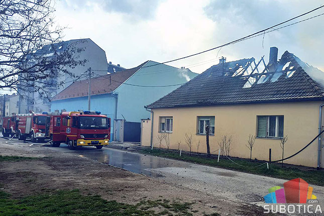 Požar u kući u ulici Koste Racina, deca spasena dok je vatra buktala