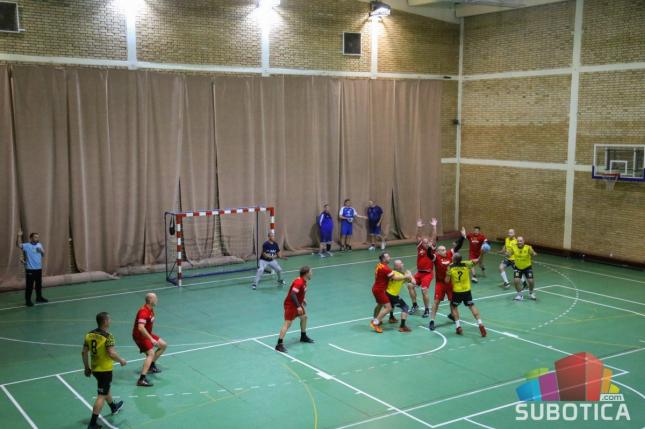 Rukomet: "Sloboda" iz Tuzle i "Dinamo" iz Pančeva pobednici četvrtog turnira, veteranke Spartaka druge