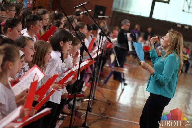 U OŠ "Sečenji Ištvan" realizovan projekat "Različitost sadi – zajedništvo gradi"