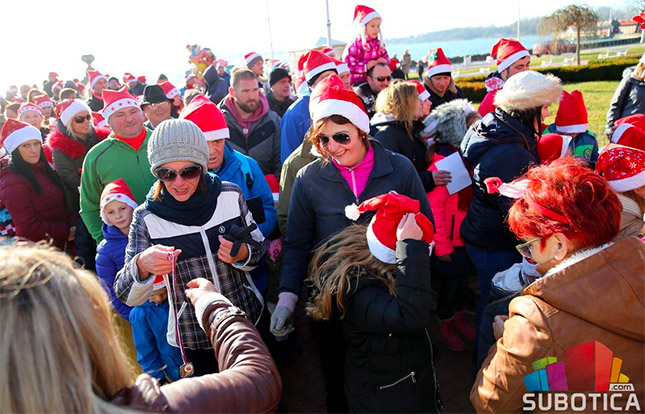 Na Paliću održana Trka Deda Mrazeva