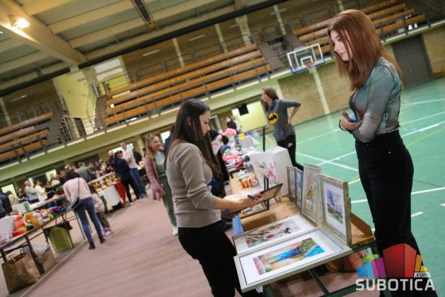 Na humanitarnom bazaru za Milu i Leonu sakupljeno 195.000 dinara