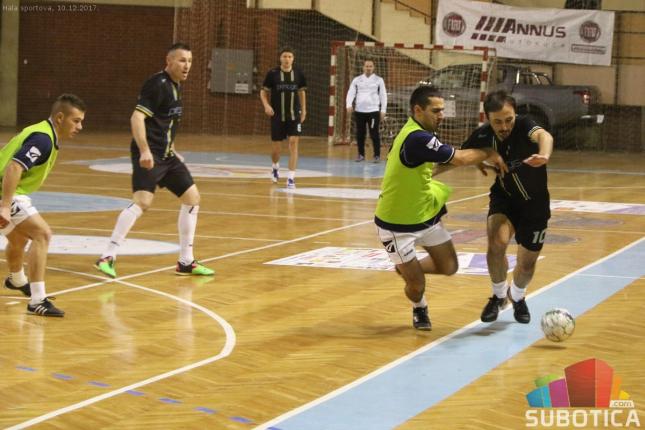 Počeo 45. Novogodišnji turnir u malom fudbalu, odigrano 14 mečeva