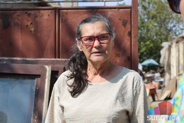 Porodici Dušnoki iz Aleksandrova urušio se krov, apeluju za pomoć ljudi dobre volje