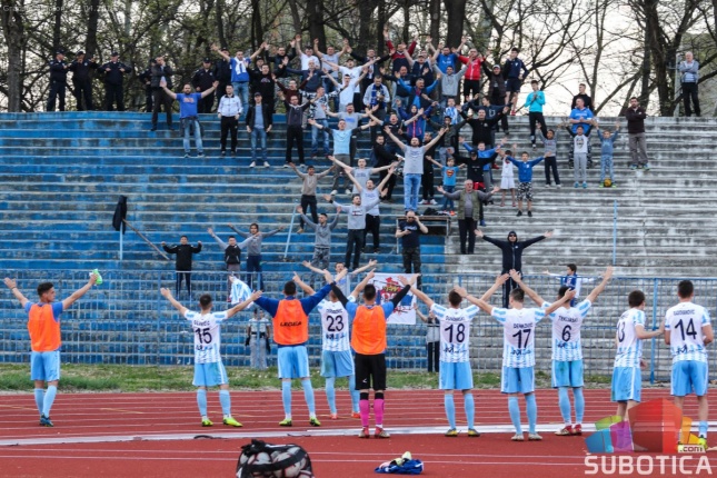 Fudbal: Spartak pobedio Rad, ali ipak igra plejaut