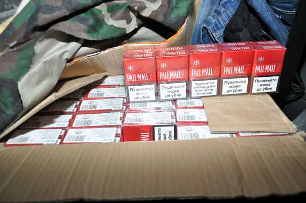Zaplenjeno preko 6.000 paklica cigareta