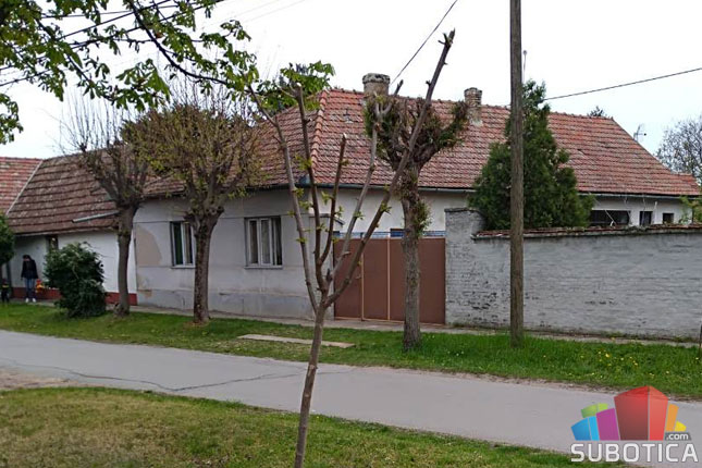 Dečak povređen posle eksplozije ručne bombe