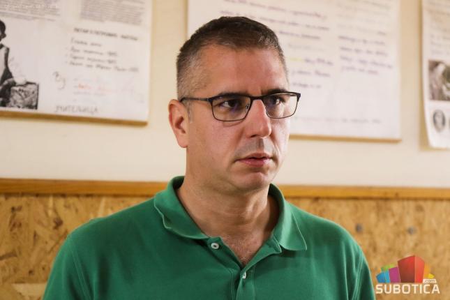 Dečja nedelja uz maskenbal i "šiz friz" u školi "Sveti Sava"