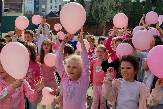 Subotičke škole obeležile Dan roze majica