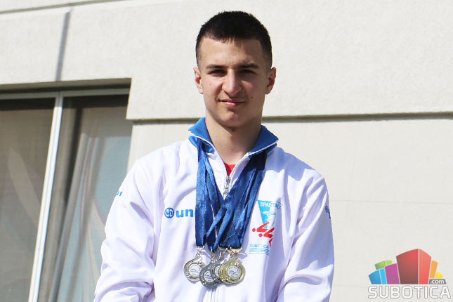 Marko Barši među najuspešnijim plivačima svoje generacije
