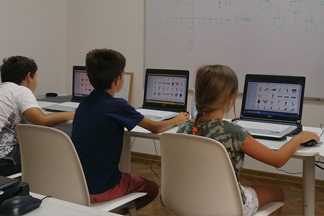 Letnji kamp programiranja za decu