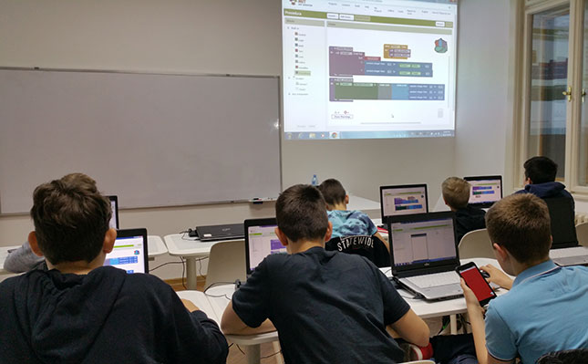 Letnji kamp programiranja za decu