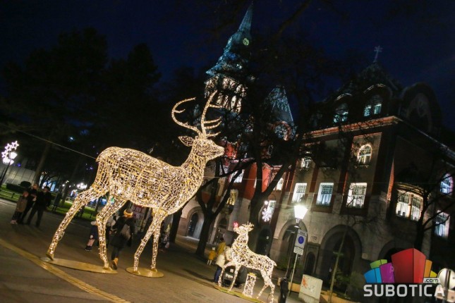 Umesto novogodišnje proslave, novac usmeren na lečenje bolesnih, mlade talente i stipendiranje studenata
