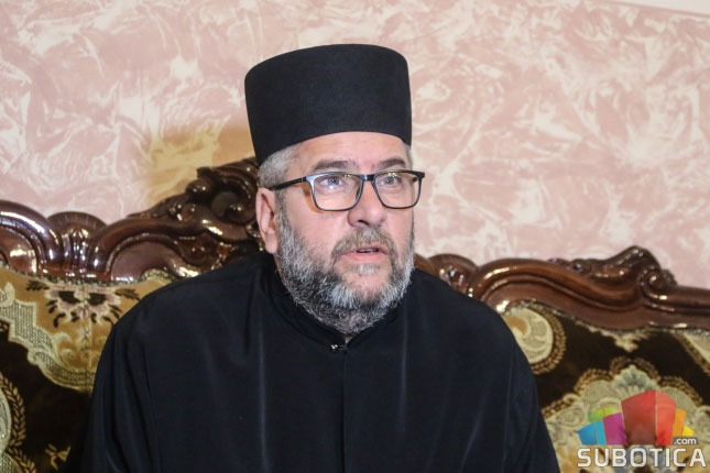 Božićne čestitke sugrađanima koji slave po julijanskom kalendaru