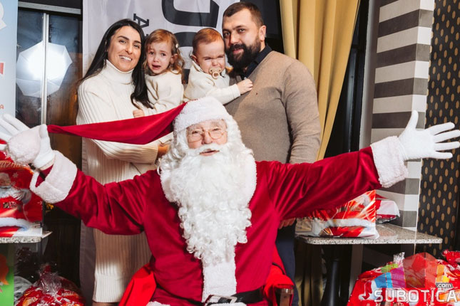 Kompanija "Joviste" obradovala decu zaposlenih