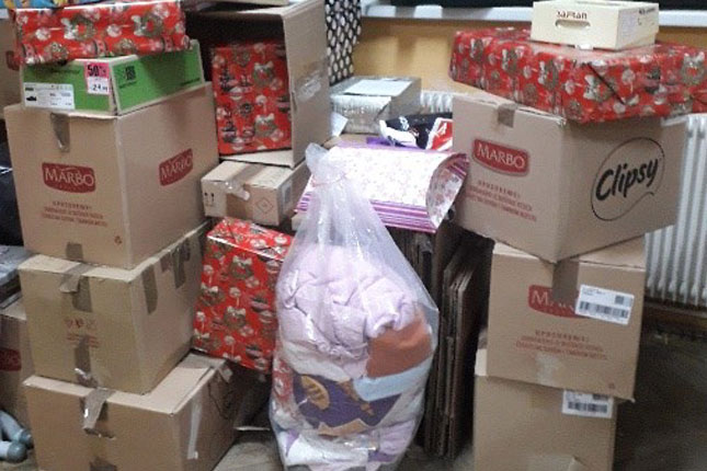 Akcija OŠ "10. oktobar" za lepši Božić dece iz socijalno ugroženih porodica